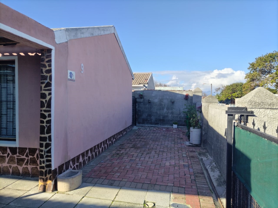 3 Bedroom Property for Sale in Delft Western Cape